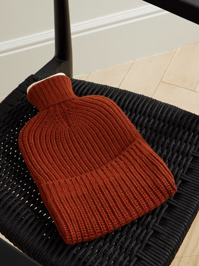 JOHNSTONS OF ELGIN Ribbed cashmere hot water bottle cover